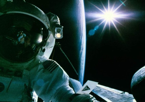 Astronaut.jpg (49788 bytes)